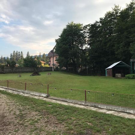 Casa Postolache Pansiyon Soveja Dış mekan fotoğraf